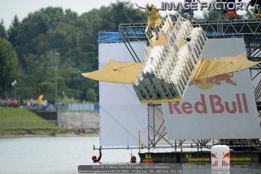 2012-06-10 Milano Red Bull Flugtag 0385 La Madunina